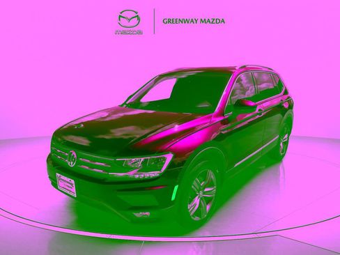 Used 2020 Volkswagen Tiguan SE FWD image 3