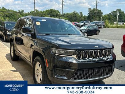 Used 2024 Jeep Grand Cherokee Laredo