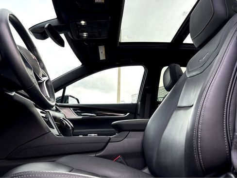 Certified 2025 Cadillac XT5 Premium Luxury image 20