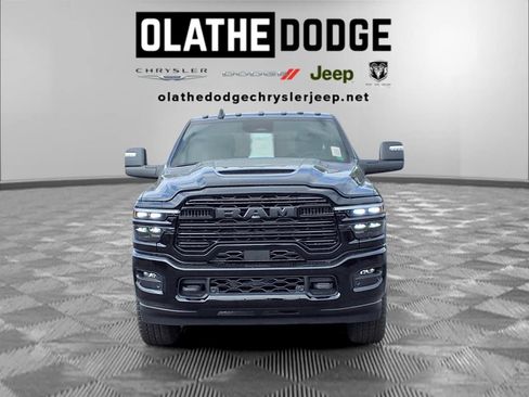 New 2026 RAM 2500 Laramie AWD/4WD image 30