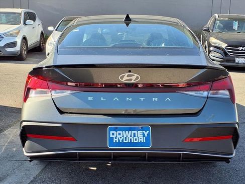 New 2026 Hyundai Elantra SEL Sport FWD image 5
