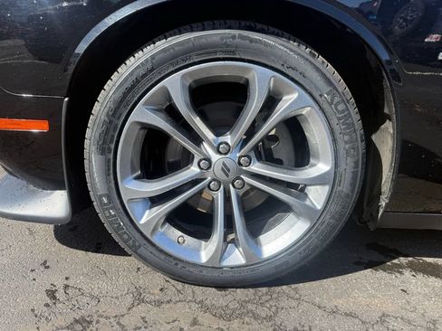 Used 2022 Dodge Challenger R/T RWD image 10