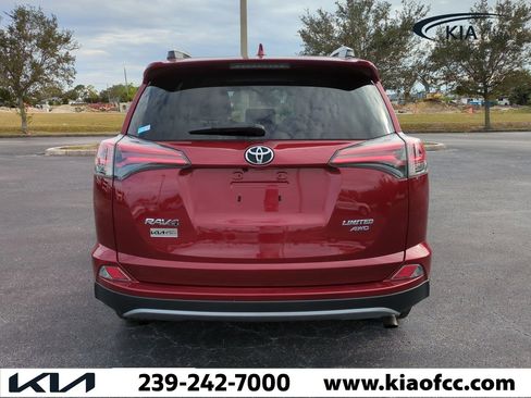 Used 2018 Toyota RAV4 Limited image 6