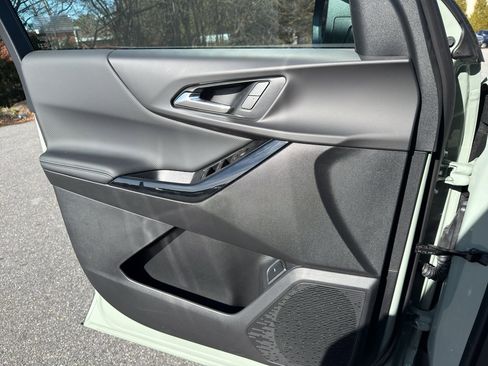 New 2026 Chevrolet Equinox LT w/ Convenience Package II image 9