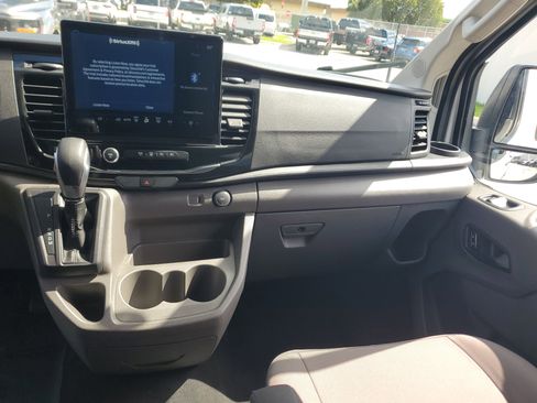 Used 2023 Ford Transit 350 XLT image 18