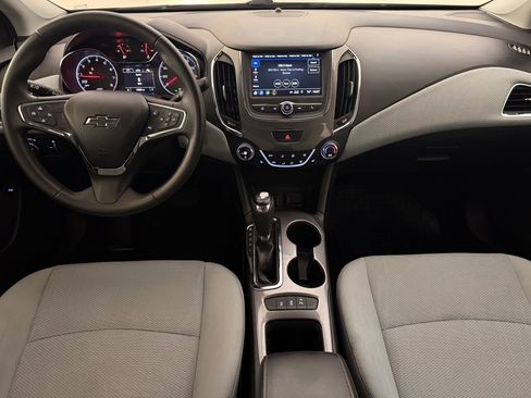 Used 2019 Chevrolet Cruze LT w/ Convenience Package FWD image 16
