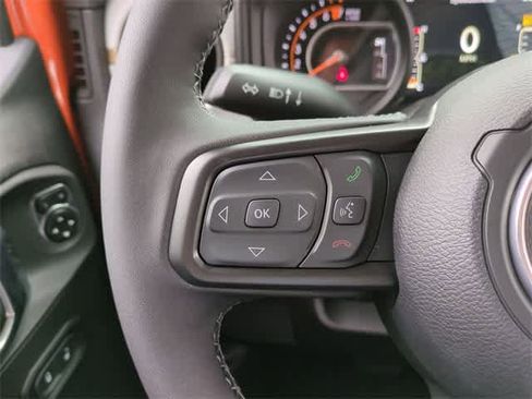 New 2025 Jeep Gladiator Sport image 23