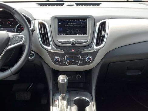 Used 2019 Chevrolet Equinox LT FWD image 25
