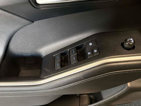 Used 2021 Toyota Highlander XSE image 19