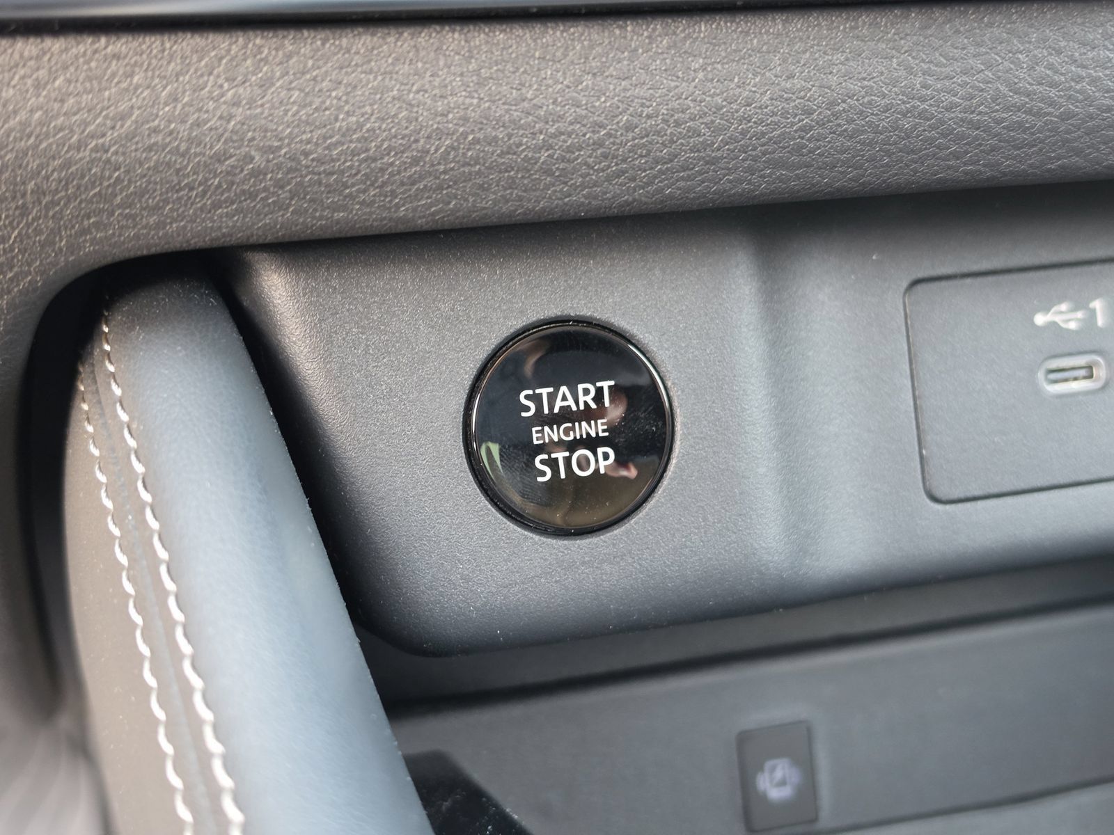 Used 2026 Nissan Rogue Platinum AWD/4WD image 35