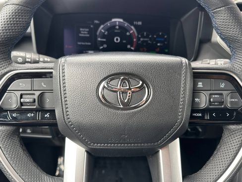 Certified 2025 Toyota Sequoia Platinum AWD/4WD image 29