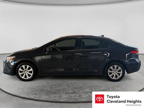 Certified 2025 Toyota Corolla LE AWD/4WD image 8