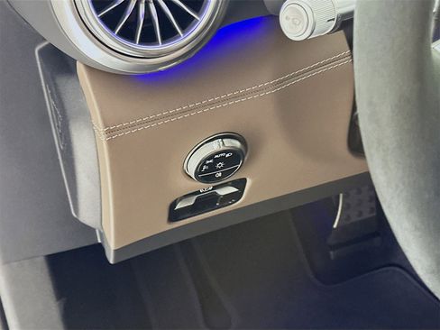 New 2026 Mercedes-Benz SL 63 AMG 4MATIC image 11