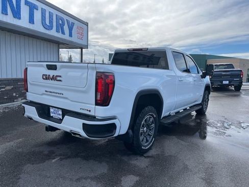 Used 2024 GMC Sierra 1500 AT4 image 17