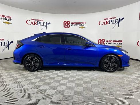 Used 2019 Honda Civic EX image 9
