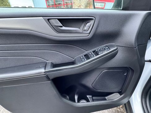 Used 2023 Ford Escape Active image 21