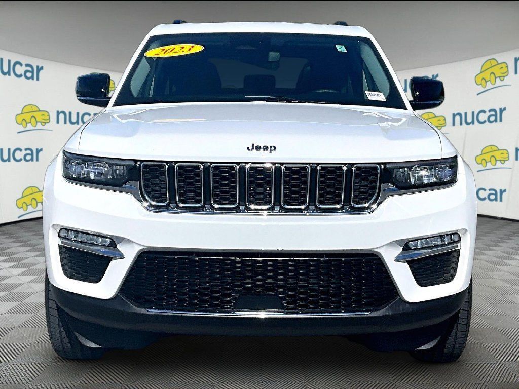 Used 2023 Jeep Grand Cherokee 4WD 4xe image 2