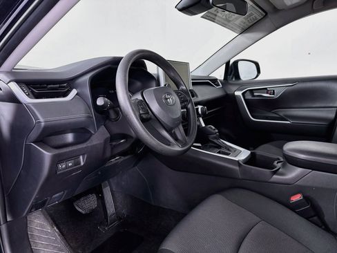 Certified 2025 Toyota RAV4 XLE AWD/4WD image 9