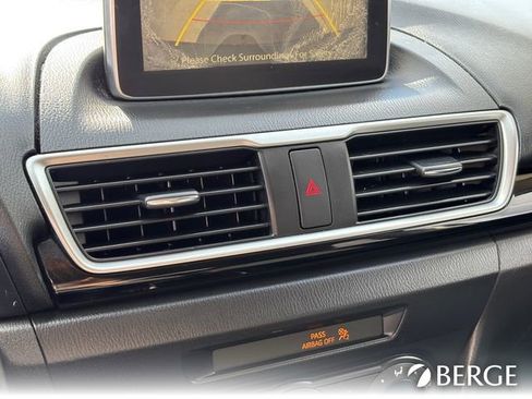 Used 2016 MAZDA MAZDA3 i Sport image 24