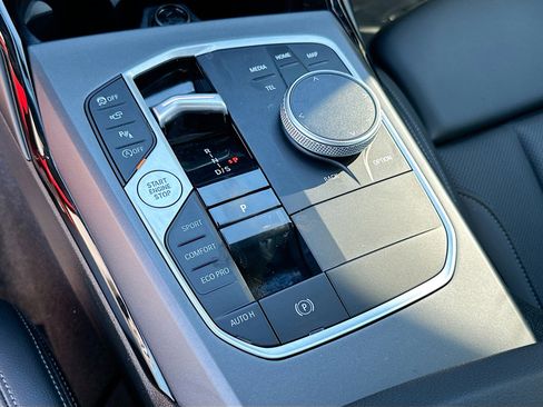 Used 2024 BMW 230i Coupe image 17