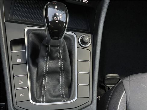 New 2025 Volkswagen Jetta Sport image 30