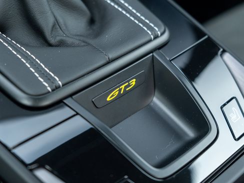 Certified 2024 Porsche 911 GT3 image 34