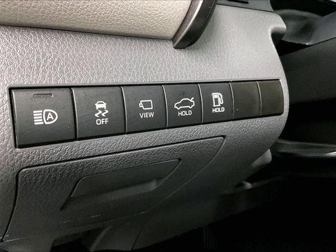 Certified 2020 Toyota Camry XLE w/ Driver Assist Package image 33