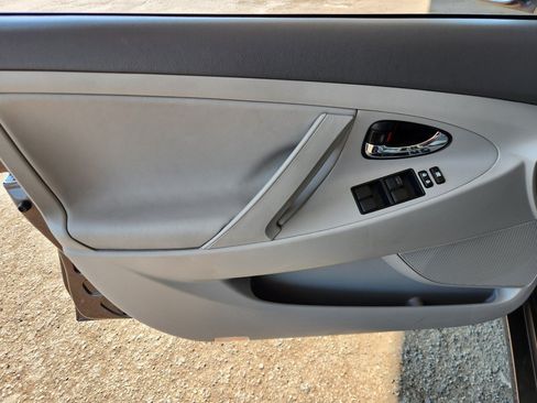 Used 2008 Toyota Camry Hybrid FWD image 12