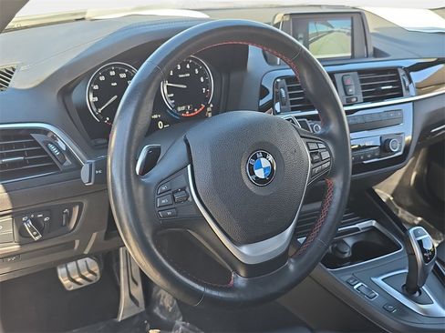 Used 2020 BMW 230i Coupe image 18