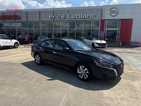 Used 2025 Nissan Altima 2.5 S FWD image 1