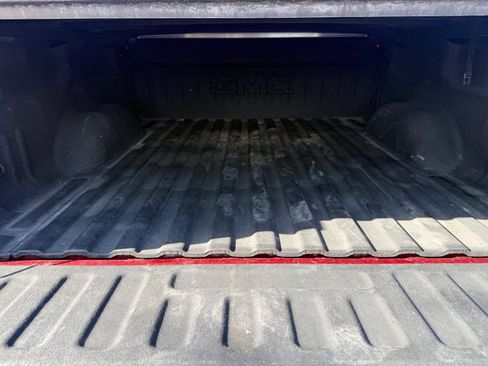 Used 2018 GMC Sierra 1500 SLT AWD/4WD image 14