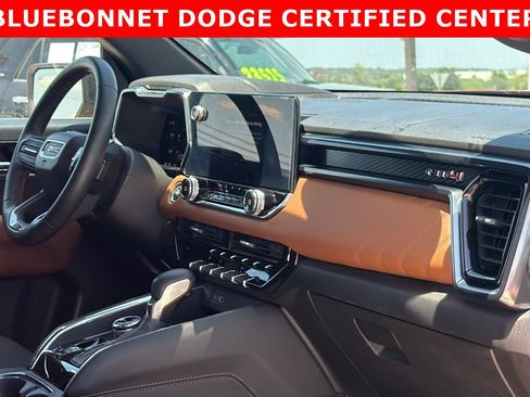 Used 2024 GMC Canyon AT4 w/ Technology Package AWD/4WD image 21