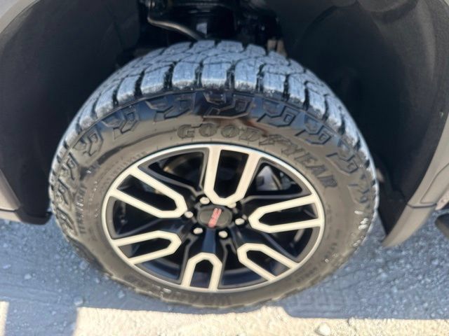 Used 2026 GMC Sierra 1500 AT4 w/ AT4 Premium Package AWD/4WD image 35
