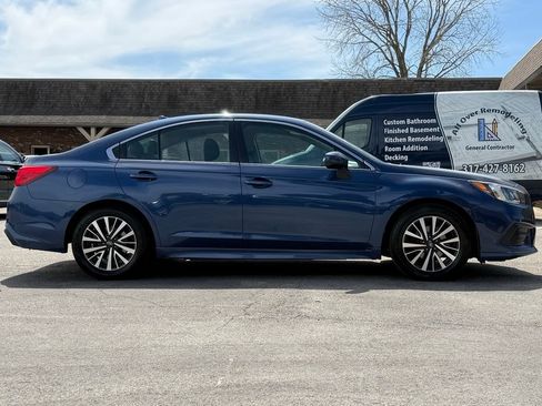 Used 2019 Subaru Legacy 2.5i Premium AWD/4WD image 6