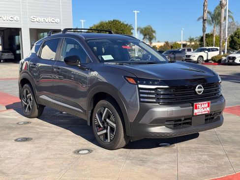 New 2026 Nissan Kicks SV image 2