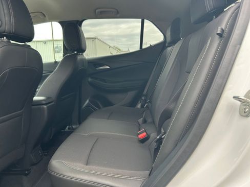 Used 2025 Buick Encore GX Preferred FWD image 21