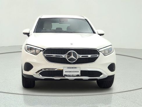 Certified 2026 Mercedes-Benz GLC 300 image 2