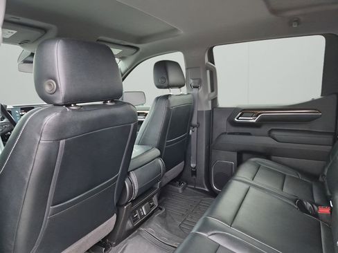 Used 2024 GMC Sierra 1500 Elevation image 18