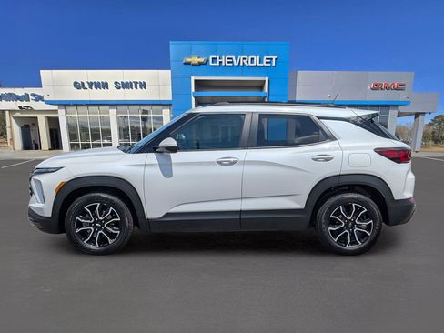 Used 2024 Chevrolet TrailBlazer ACTIV w/ Driver Confidence Package FWD image 13