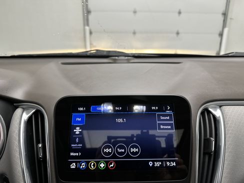 Used 2021 Chevrolet Malibu LT image 29