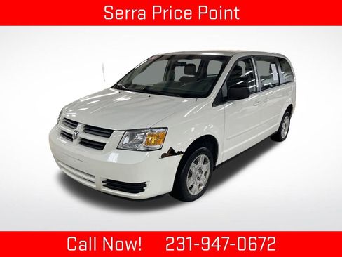 Used 2010 Dodge Grand Caravan SE image 1