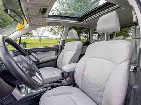 Used 2017 Subaru Forester 2.5i Premium w/ All-Weather Package AWD/4WD image 13