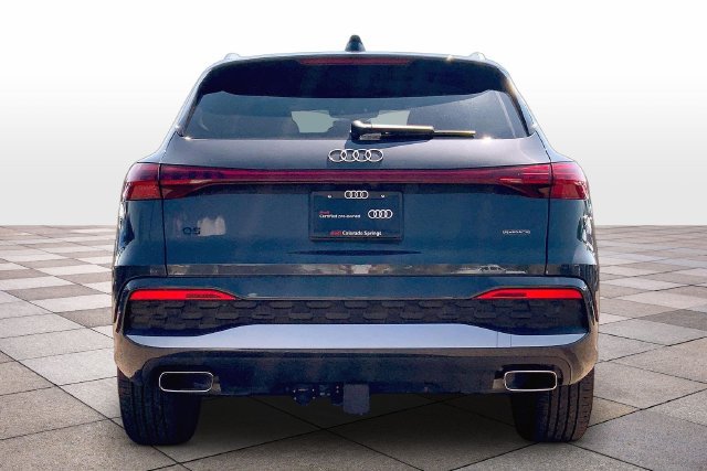 Used 2025 Audi Q5 Premium w/ Convenience Package AWD/4WD image 4