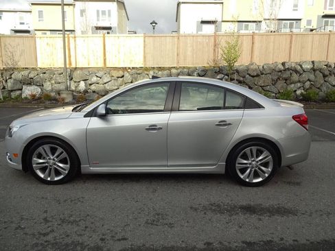 Used 2014 Chevrolet Cruze LTZ w/ RS Package image 11