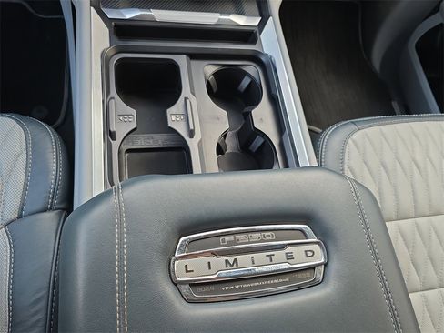 Used 2024 Ford F250 Limited image 23