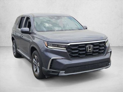 Used 2024 Honda Pilot EX-L image 3
