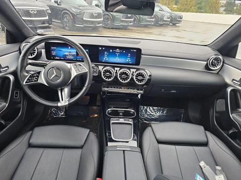 Used 2025 Mercedes-Benz CLA 250 4MATIC image 21