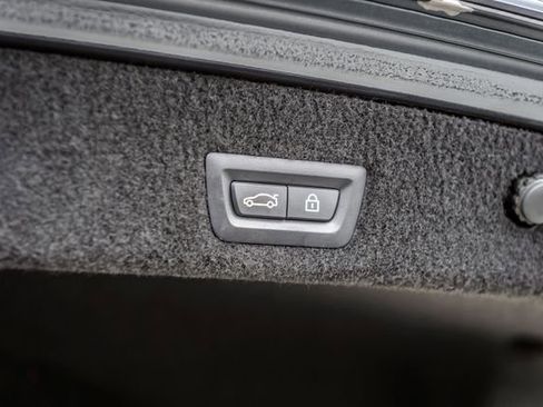 Used 2019 BMW 740i w/ M Sport Package RWD image 12
