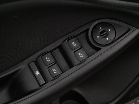 Used 2016 Ford Focus SE FWD image 19