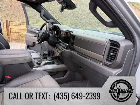 Used 2023 Chevrolet Silverado 1500 ZR2 w/ Technology Package AWD/4WD image 34